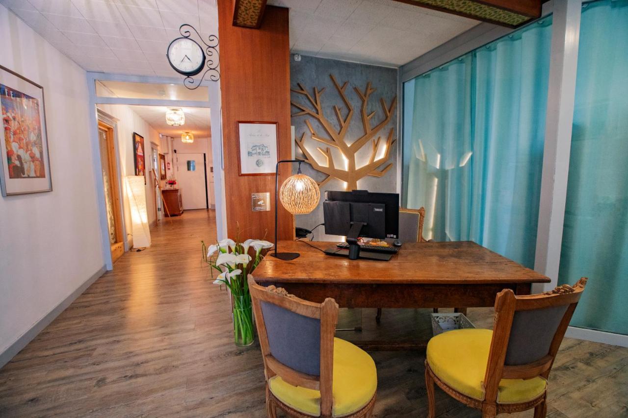 Hostellerie Du Parc Cambo-les-Bains Buitenkant foto