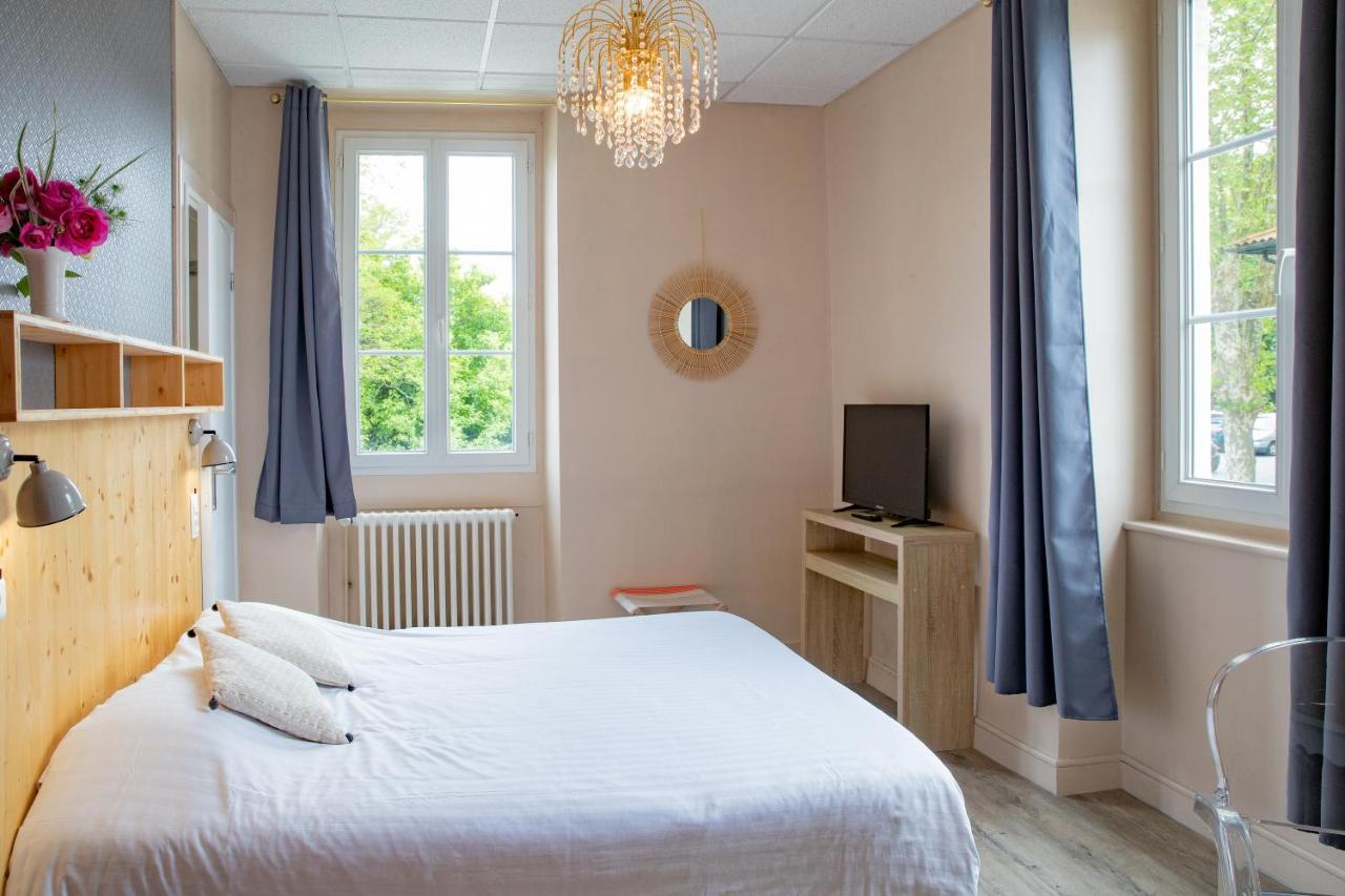 Hostellerie Du Parc Cambo-les-Bains Buitenkant foto