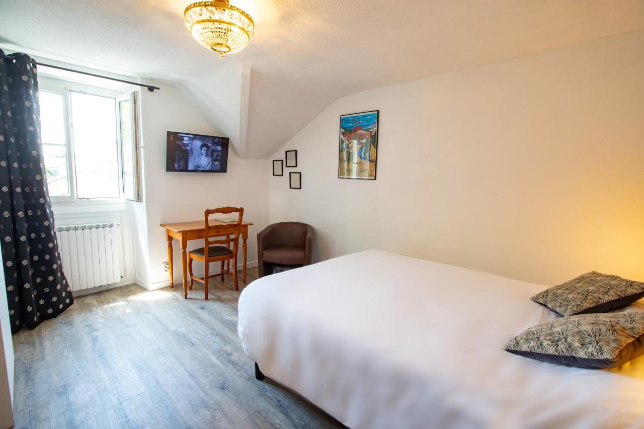 Hostellerie Du Parc Cambo-les-Bains Buitenkant foto