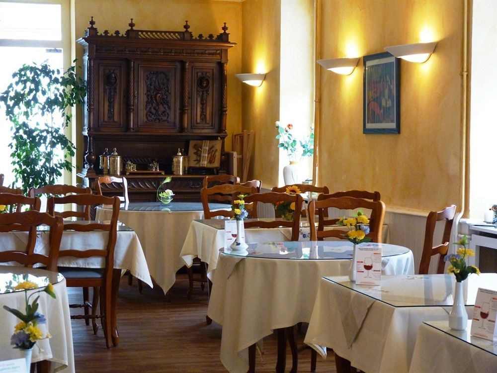 Hostellerie Du Parc Cambo-les-Bains Buitenkant foto